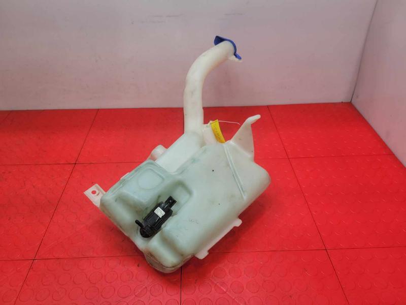 2013 Ford Fusion Washer Bottle