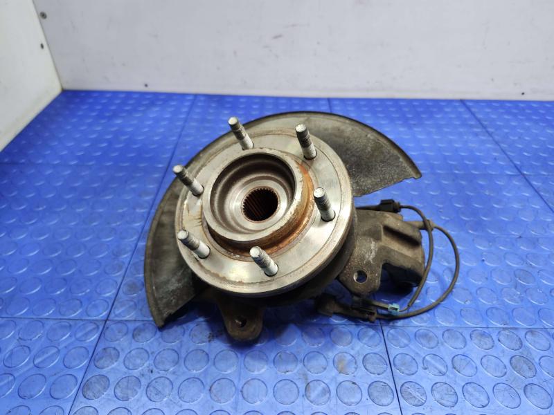 2007 Hummer H3 Spindle Knuckle Front