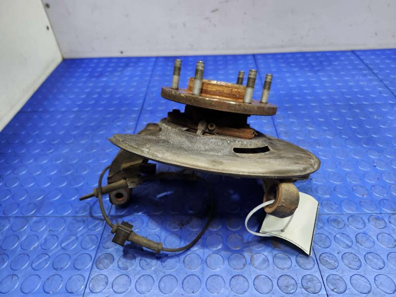 2007 Hummer H3 Spindle Knuckle Front