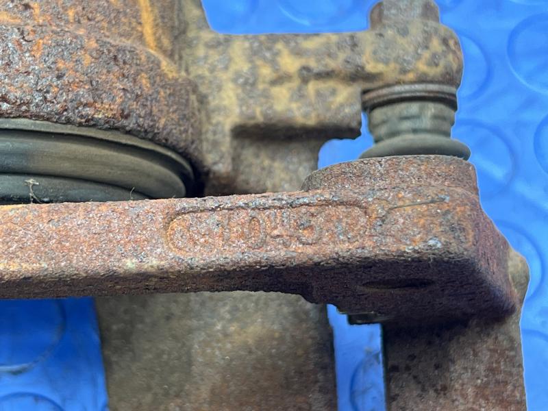 2002-2007 Jeep Liberty Front Brake Caliper Assembly RH Passenger Side OEM 5066422AA