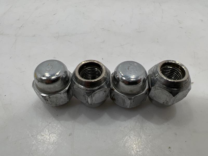 2020 Nissan Versa Lug Nuts