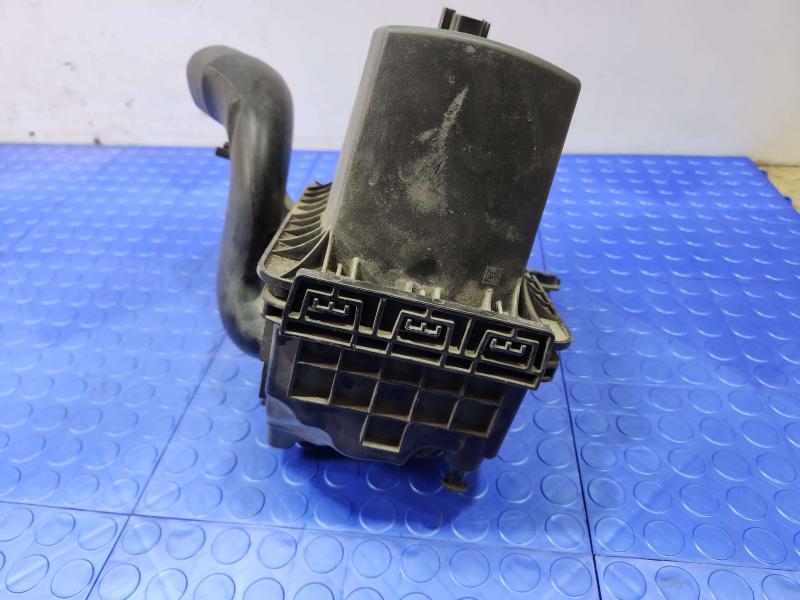 2015 Ford Transit Connect Air Cleaner