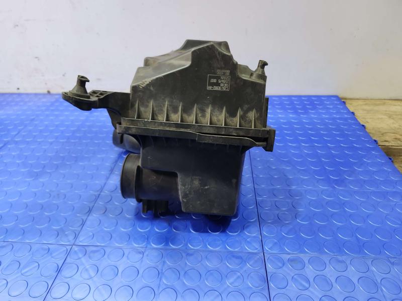 2015 Ford Transit Connect Air Cleaner