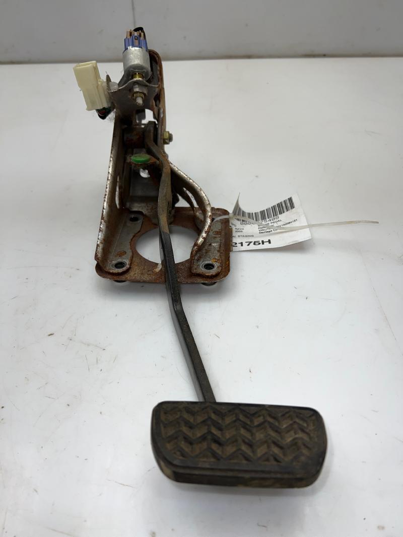 2004 2005 Toyota Rav4 Brake Pedal and Bracket OEM 5510642101