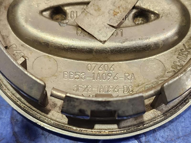 2011 Ford Edge Center Cap
