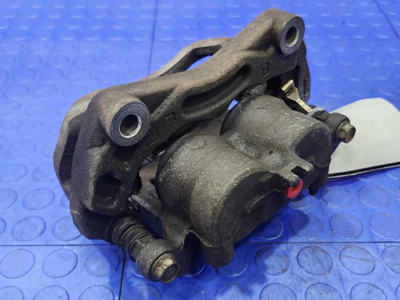 2008 Infiniti G35 Caliper