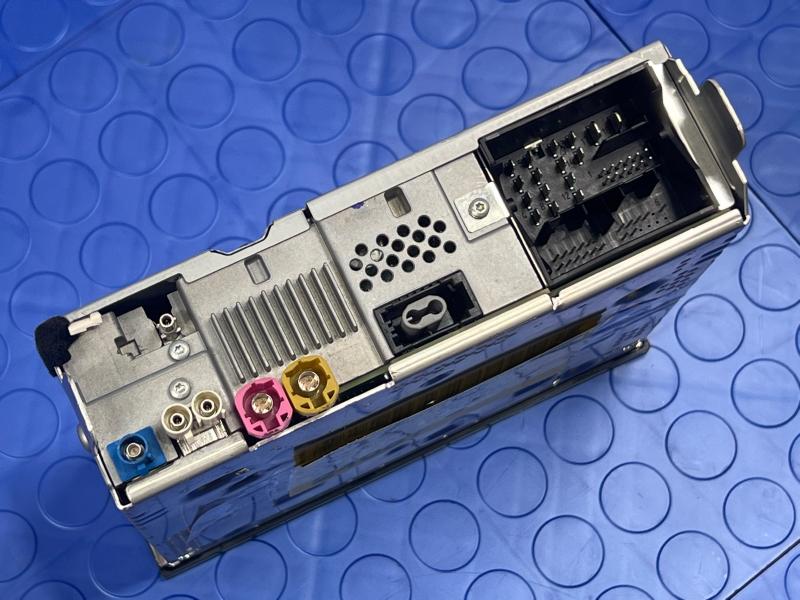 2019-2020 Audi A3 Radio Receiver Assembly Delphi Genuine OEM 8V1035652D