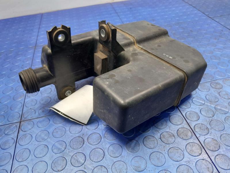 2010-2015 Hyundai Tucson Engine Air Lower Resonator Chamber OEM 281902S100