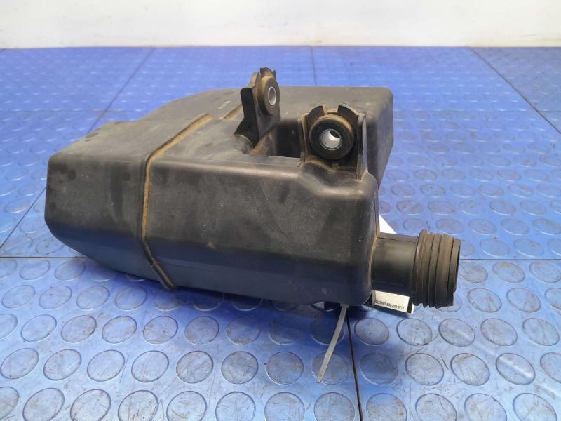 2010-2015 Hyundai Tucson Engine Air Lower Resonator Chamber OEM 281902S100