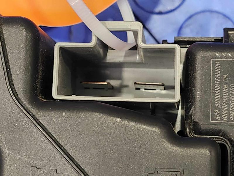 2011-2013 Volvo XC60 Cabin Fuse Box Relay Junction Block Genuine OEM