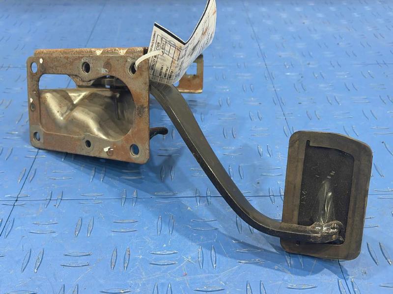2012 Jeep Compass Brake Pedal