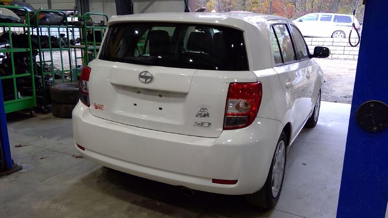 2014 Scion xD Front Door Regulator