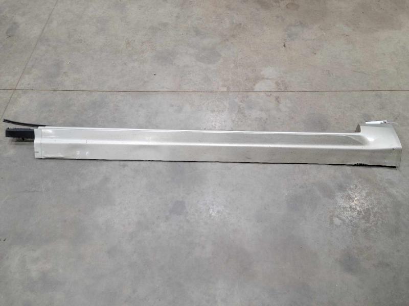 2016 Volvo XC90 Rocker Moulding