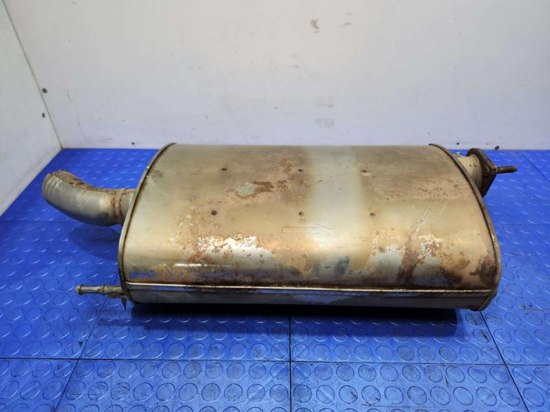 2016 Kia Sedona Muffler