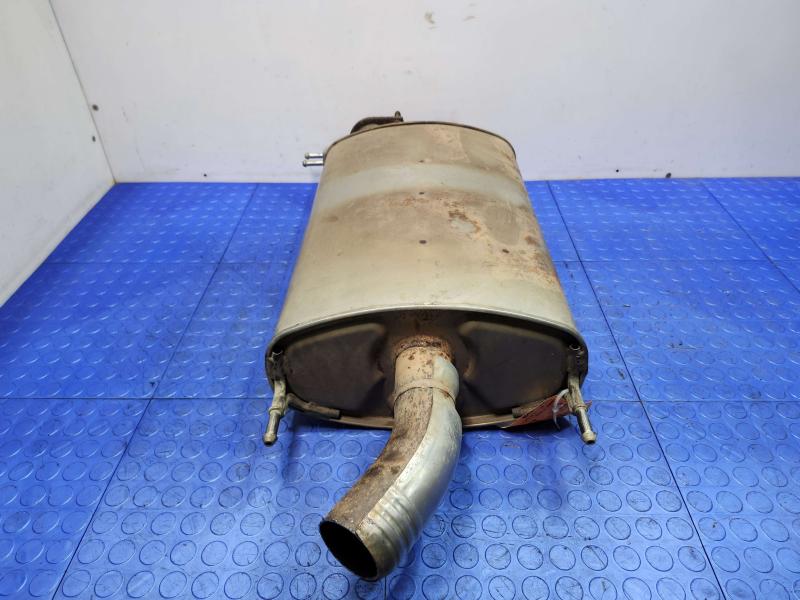 2016 Kia Sedona Muffler