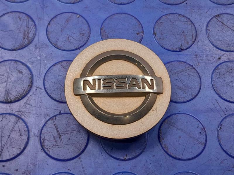 2014 Nissan Versa Center Cap