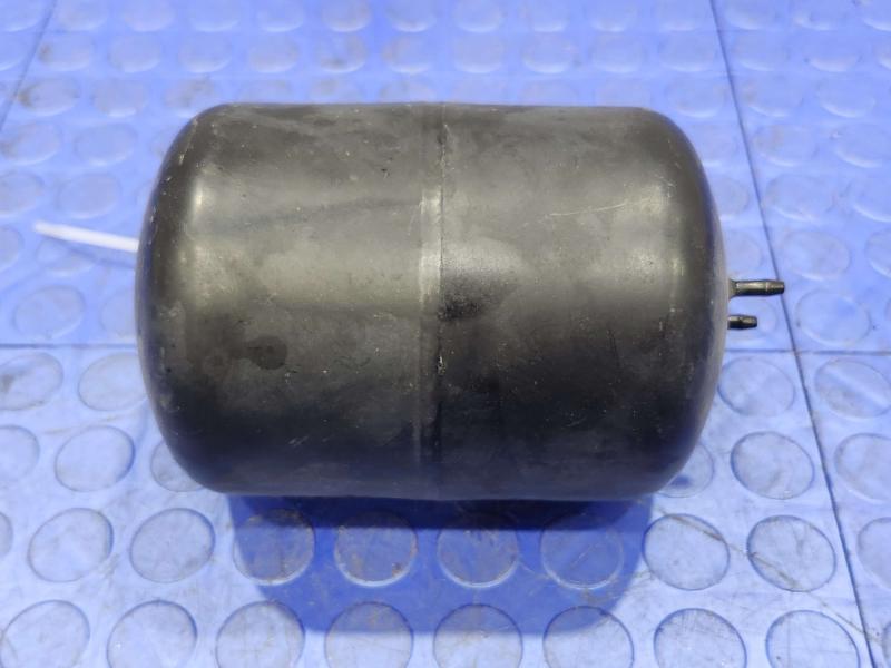 2011 Maserati Quattroporte Vacuum Storage Chamber
