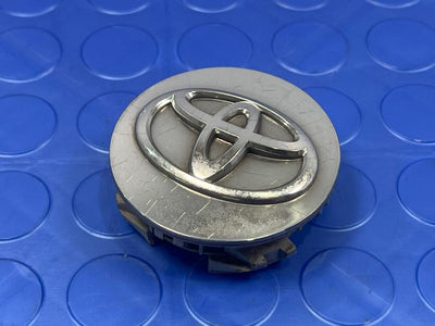 2012 Toyota Sienna Center Cap