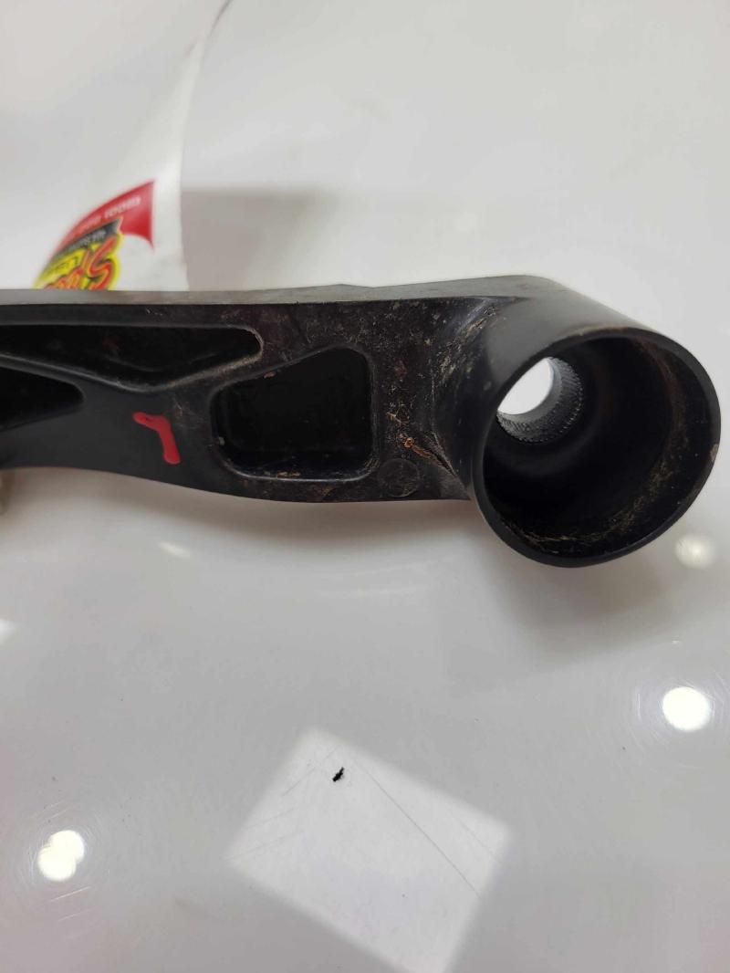 2015 Nissan Rogue Wiper Arm