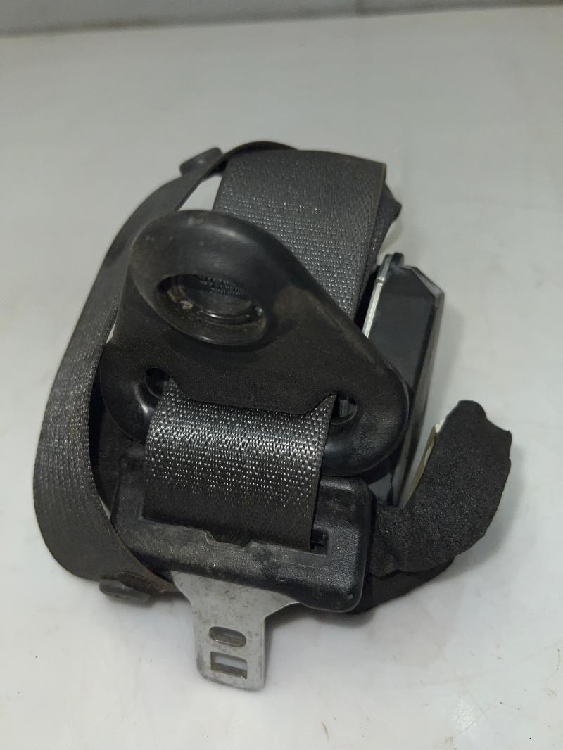 2007 Ford Escape Rear Seat Belt