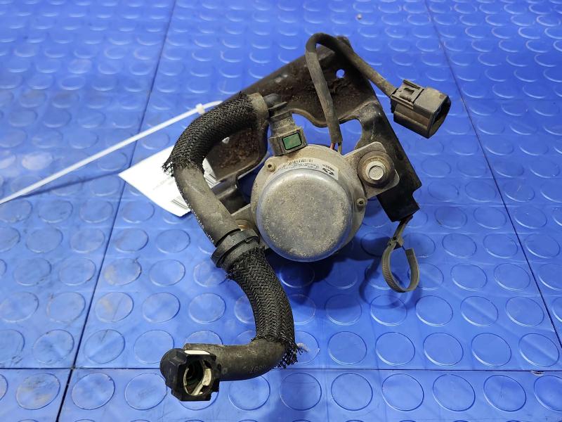 2014 Chrysler 300 Vacuum Pump