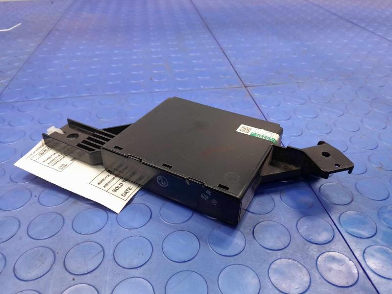 2018-2020 Toyota Sienna AC Amplifier Control Module Genuine OEM 88650-08230