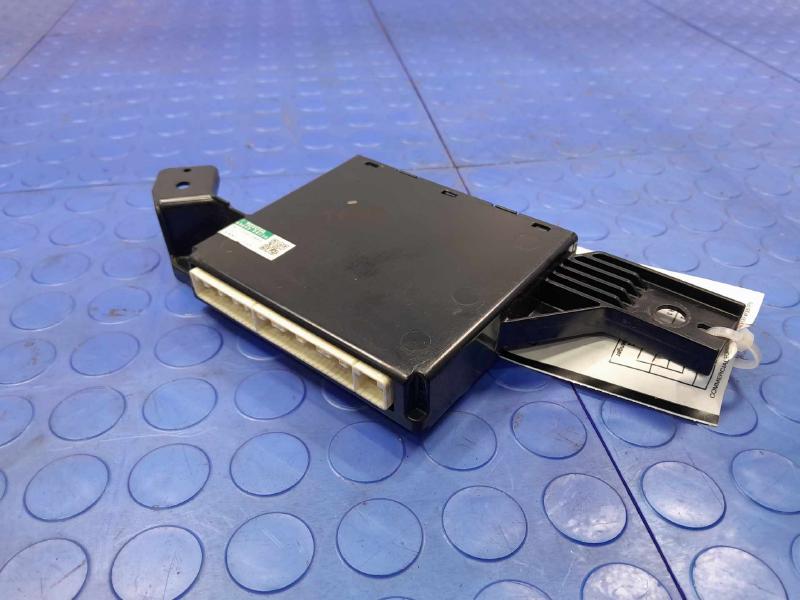 2018-2020 Toyota Sienna AC Amplifier Control Module Genuine OEM 88650-08230