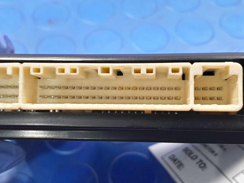 2018-2020 Toyota Sienna AC Amplifier Control Module Genuine OEM 88650-08230