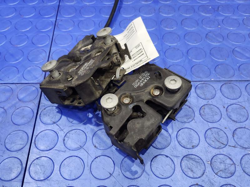2020 Jeep Renegade Hood Latch