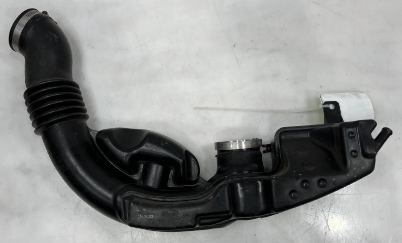 2013 - 2017 Subaru XV Crosstrek 2.0L Engine Air Intake Hose Assembly OEM 14456AA410