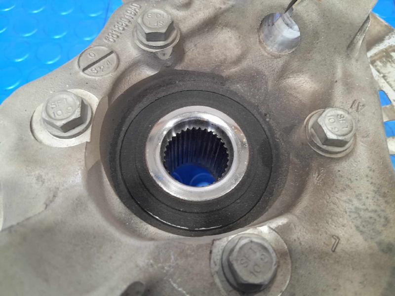 2021 Chrysler Voyager Spindle Knuckle Front