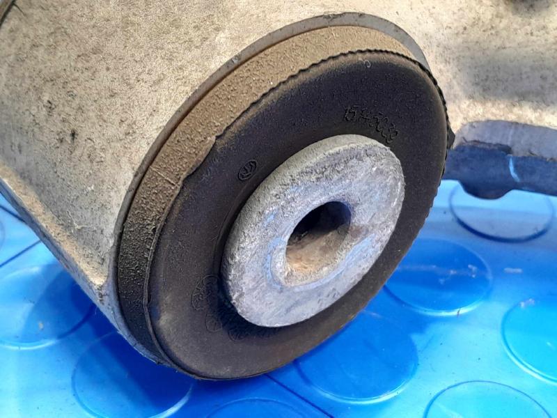 2007 Pontiac Solstice Lower Control Arm Rr