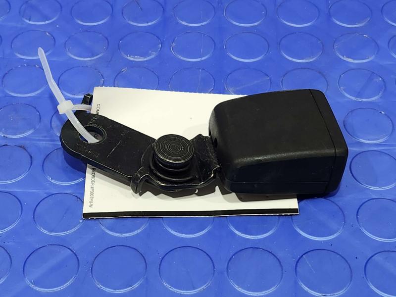 2018 Audi Q7 Rear Seat Belt
