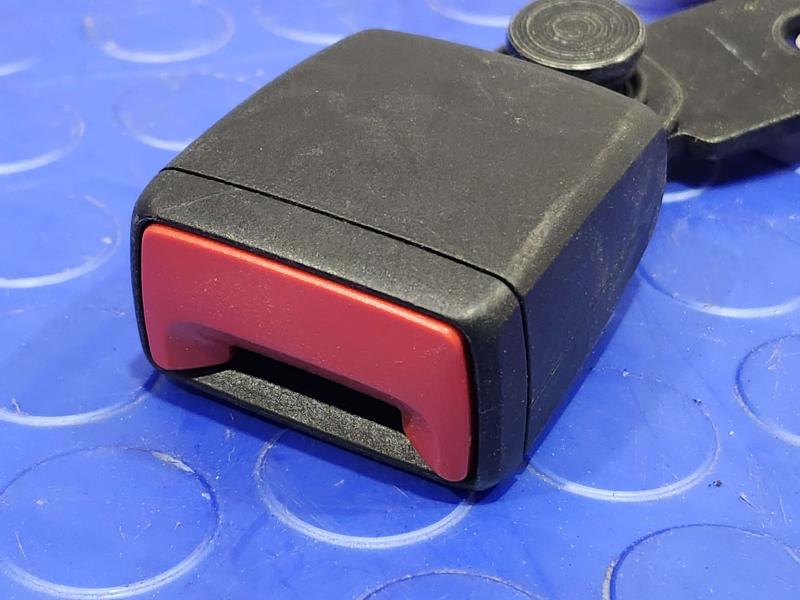 2018 Audi Q7 Rear Seat Belt