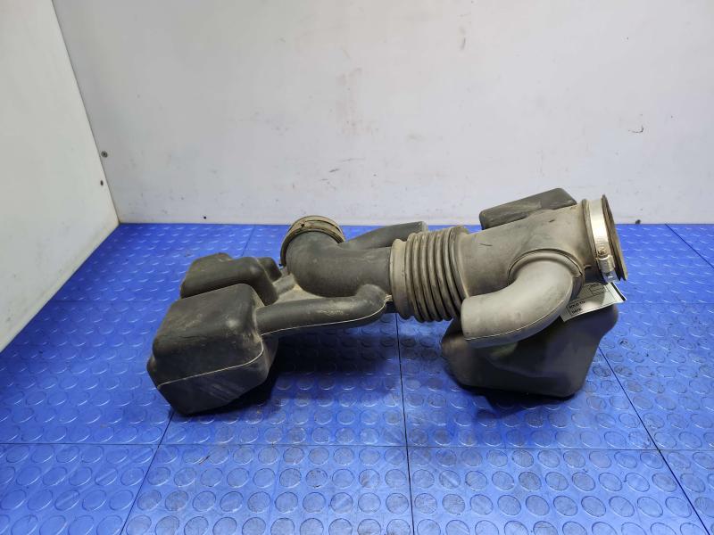 2008 Ford Expedition Air Intake Tube/Resonator