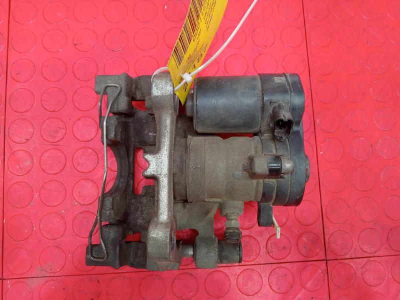 2013 Ford Fusion Caliper