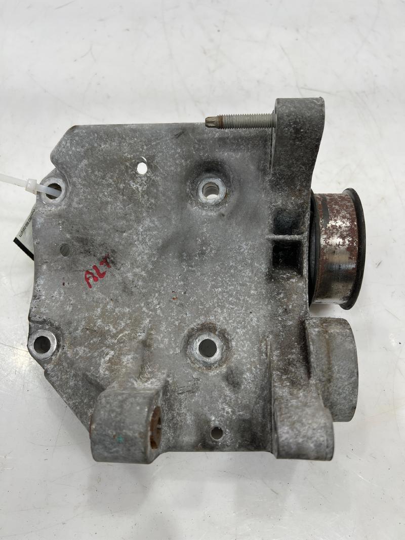 2008 Jaguar XK Alternator Bracket
