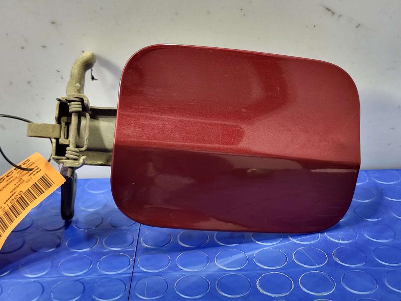 2014 Chrysler 300 Fuel Tank Door