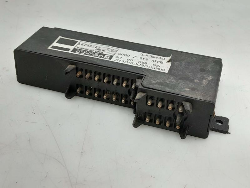 1986-1991 Mercedes W126 Anti Theft Alarm Control Relay Module 1268200826 OEM