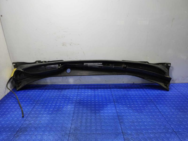 2015-2019 Subaru Outback Subaru Legacy Cowl Grille Genuine OEM 91419AL05B