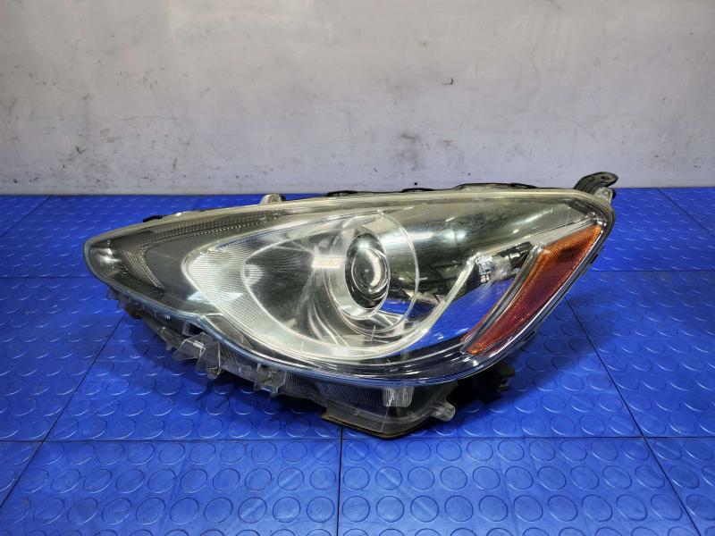 2015 Toyota Prius Headlamp Assembly