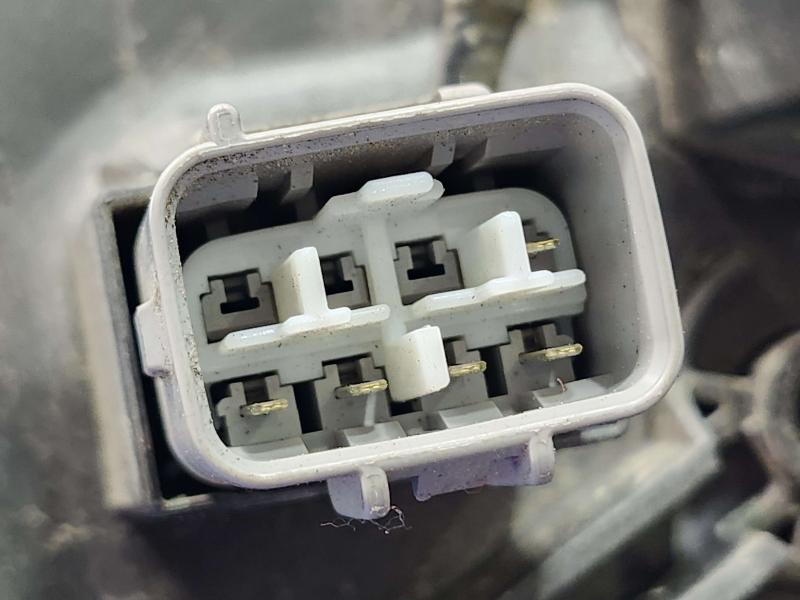 2015 Toyota Prius Headlamp Assembly