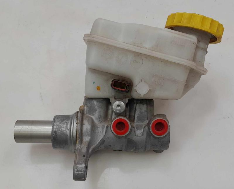 2018 Subaru Impreza Master Cylinder
