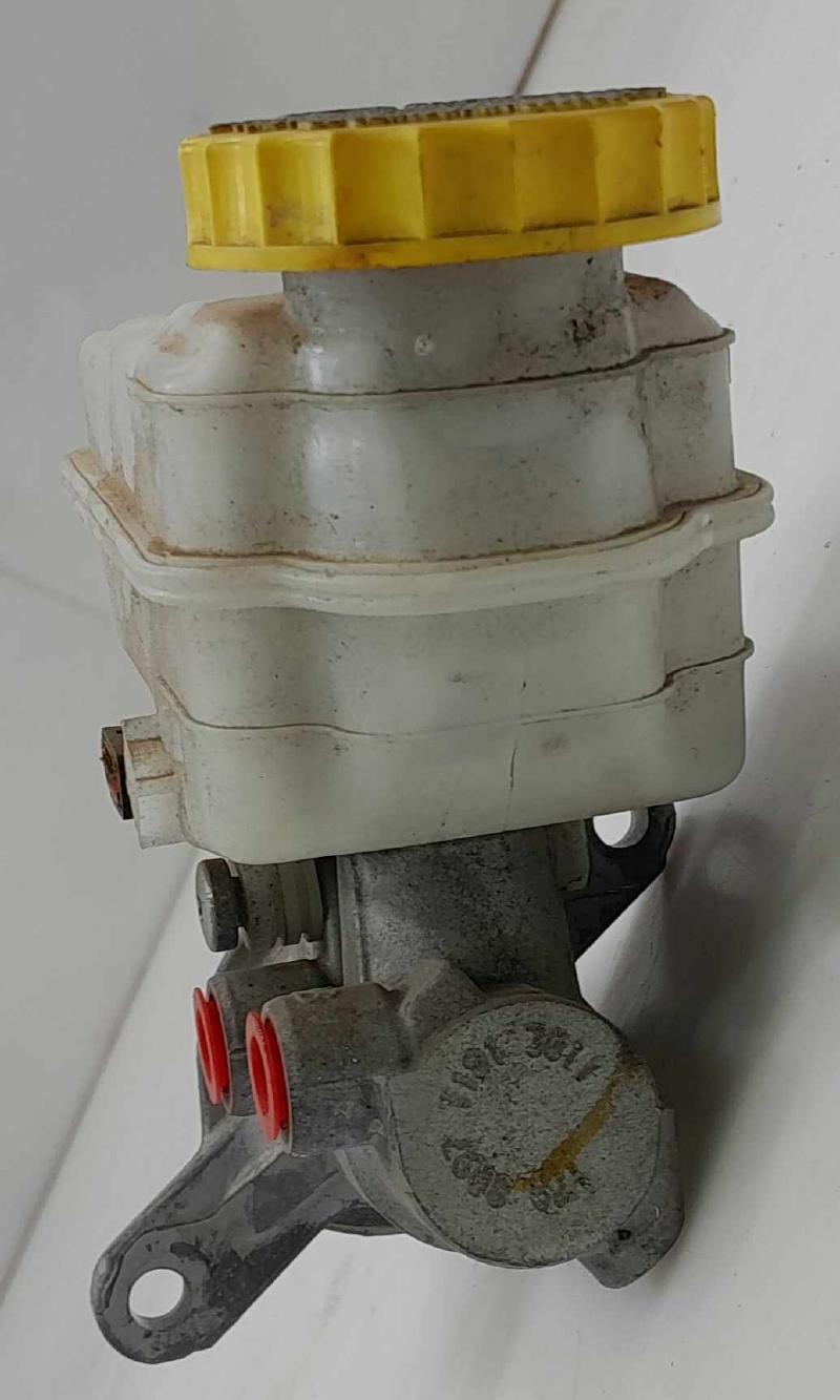 2018 Subaru Impreza Master Cylinder