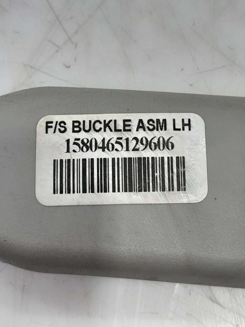 2007 Cadillac DTS Front Seat Belt