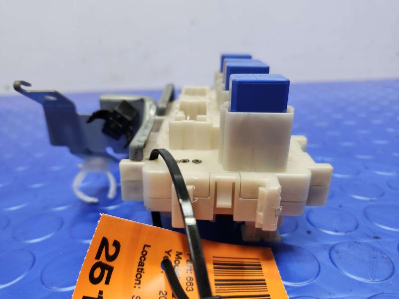 2011 Infiniti QX56 Cabin Fuse Box