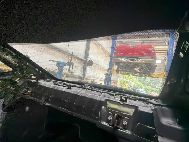2015 Chrysler 200 Back Glass/Window