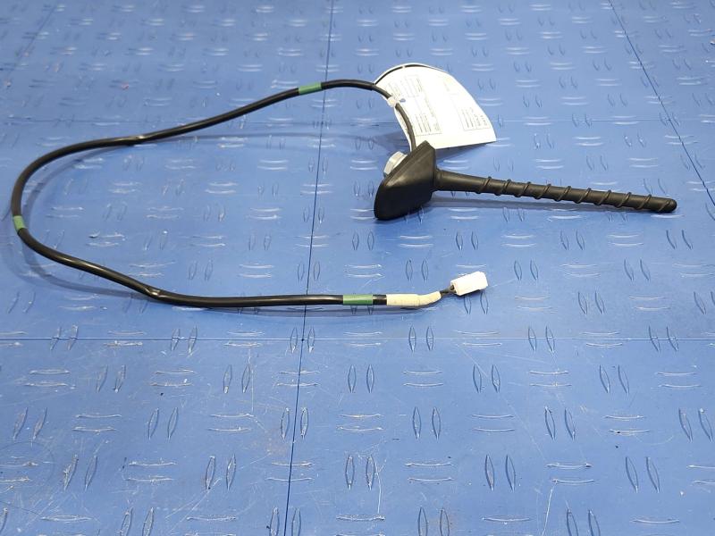 2013 Toyota Yaris Antenna