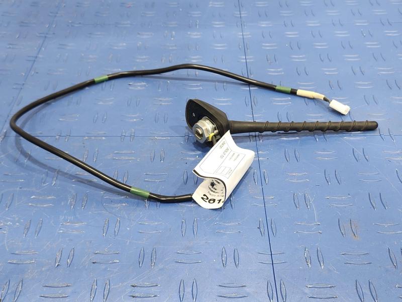 2013 Toyota Yaris Antenna