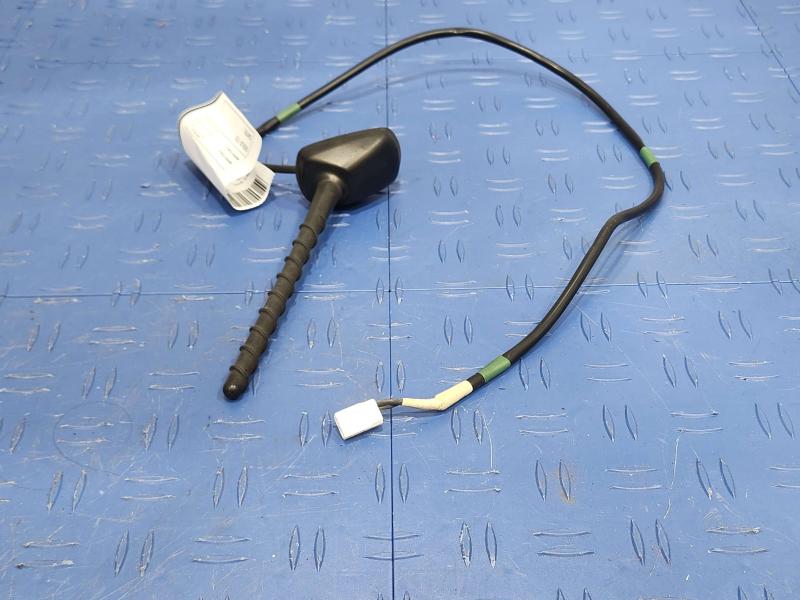 2013 Toyota Yaris Antenna